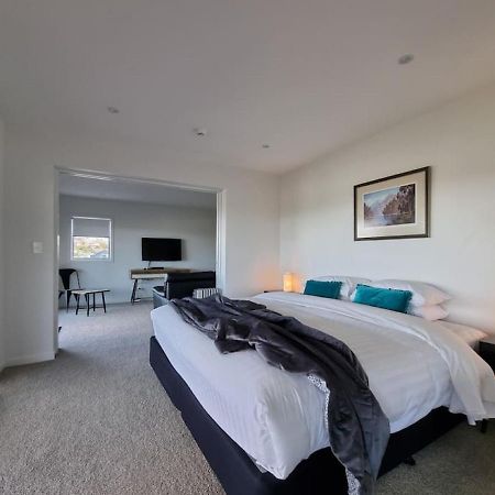 Fabulous Castor Bay 1 Bedroom With Views And Skytv Auckland Esterno foto