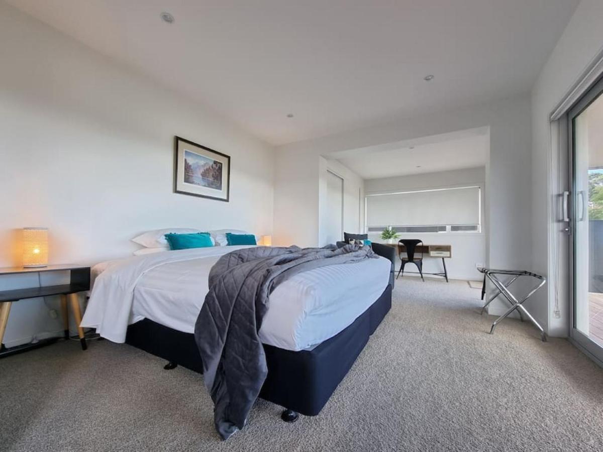Fabulous Castor Bay 1 Bedroom With Views And Skytv Auckland Esterno foto